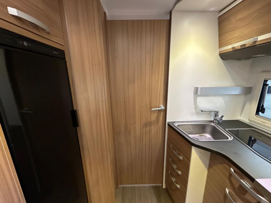 Adria Coral Axess 670 SL