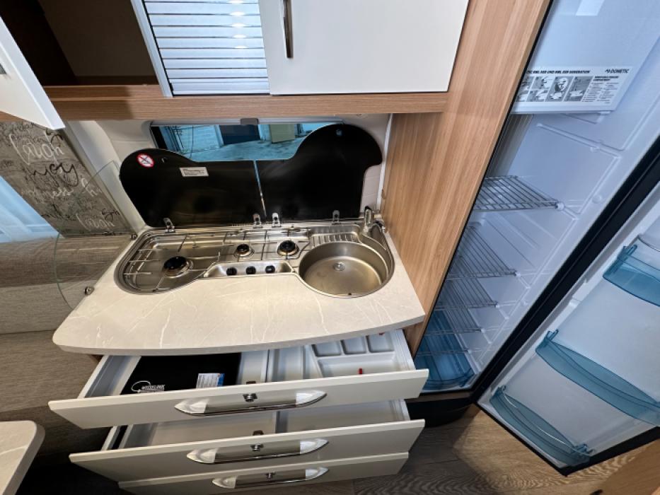 Hobby De Luxe 460 UFE