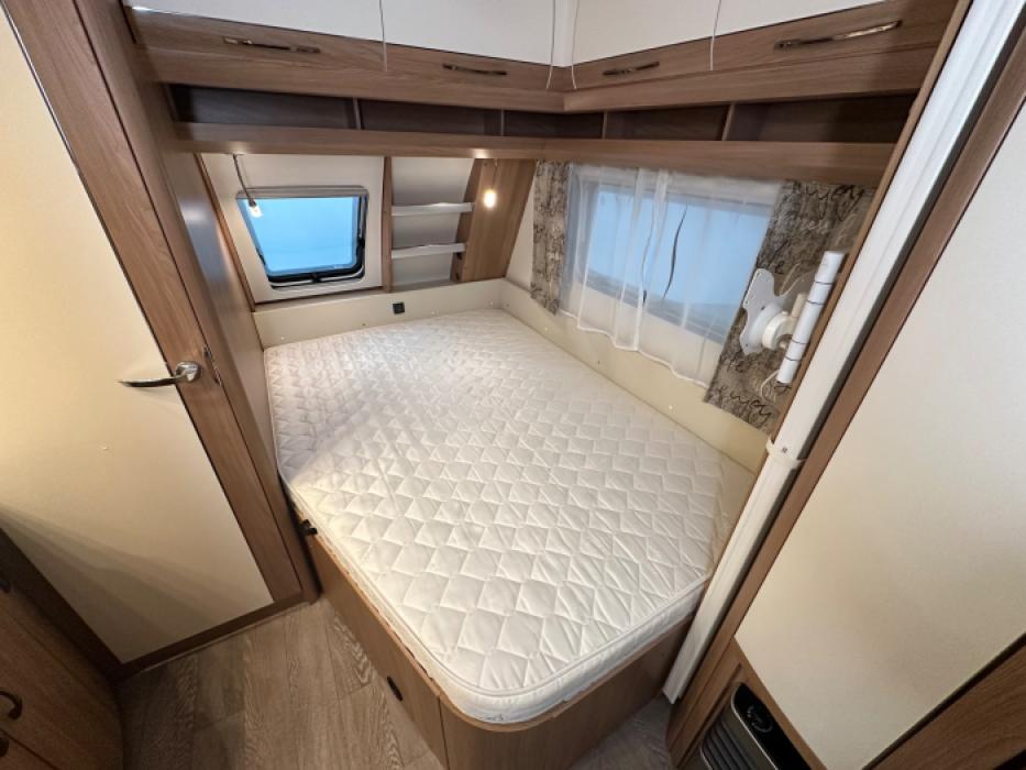 Hobby De Luxe 460 UFe