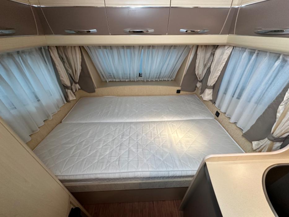 Hobby La Vita Bionda 400 SF