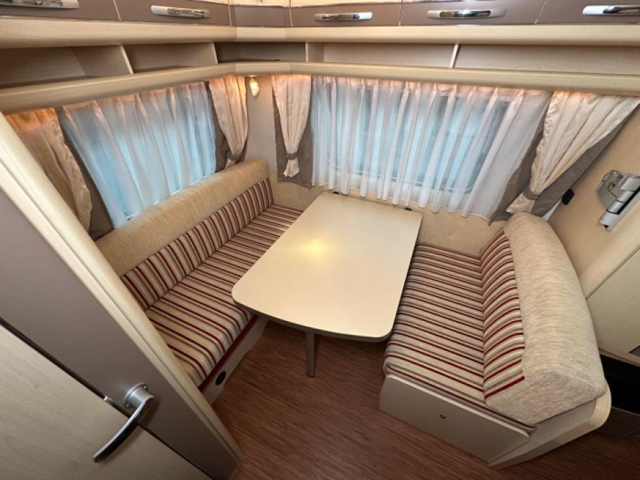 Hobby La Vita Bionda 400 SF