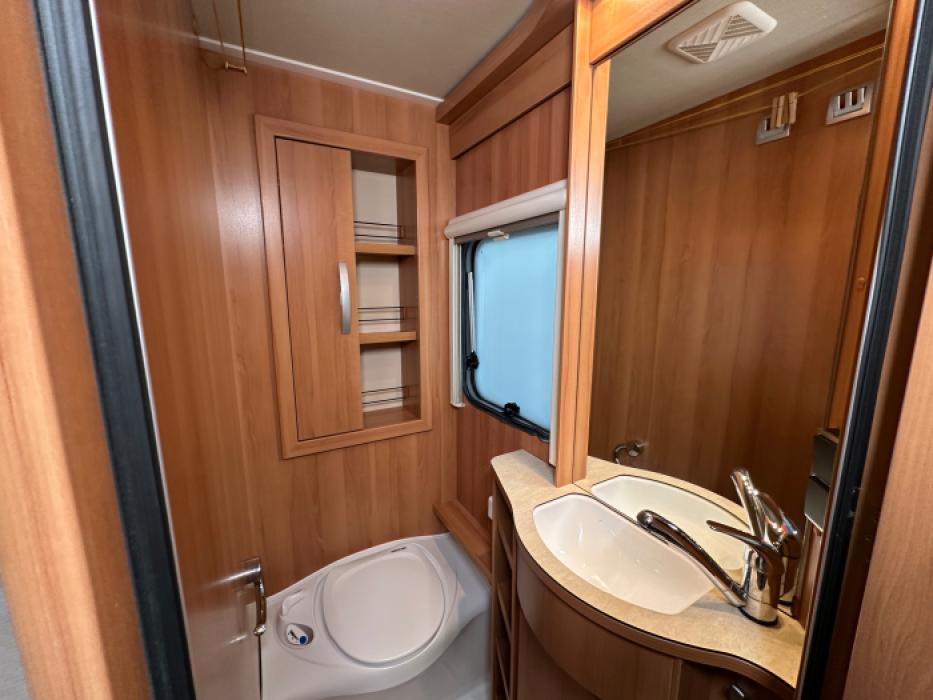 Eriba Nova Light 465